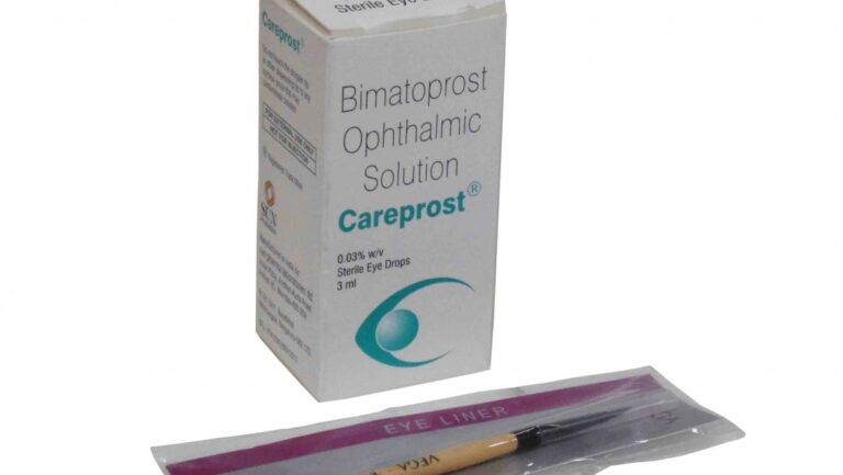 CAREPROST FOR THE TREATMENT OF WEAK & THIN EYELASHES